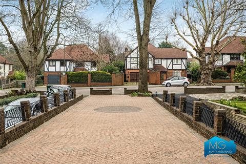 undefined, Hendon Avenue, Finchley, N3