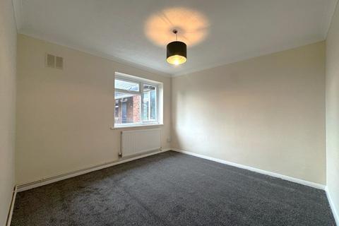 undefined, Derwent Way, Gillingham, ME8