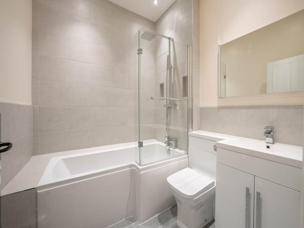 Family bathroom