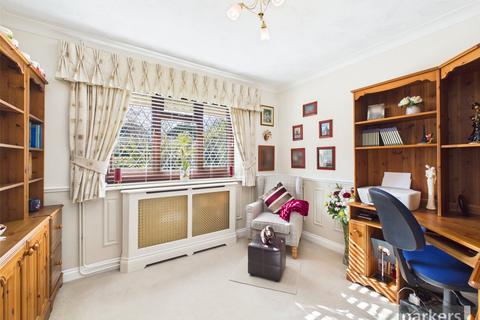 undefined, Redhatch Drive, Reading RG6