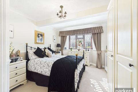 undefined, Redhatch Drive, Reading RG6