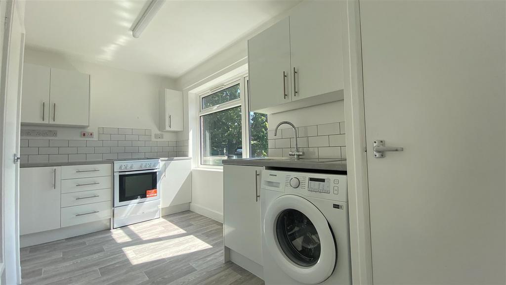 Kitchen 1.jpg