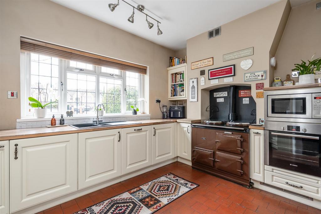 34 Hampton Lane 27.jpg