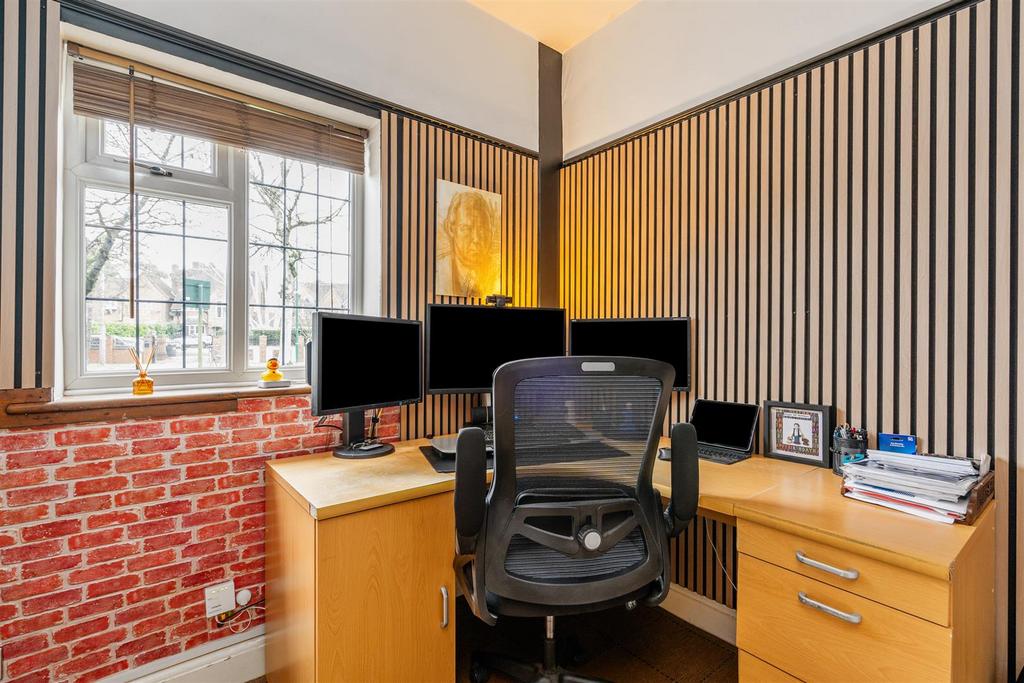 34 Hampton Lane 30.jpg