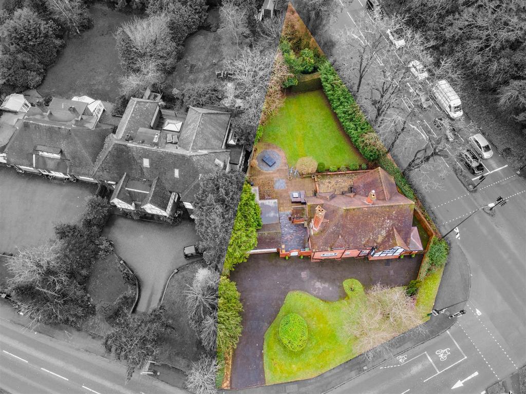 34 Hampton Lane 5 B&amp;W.jpg