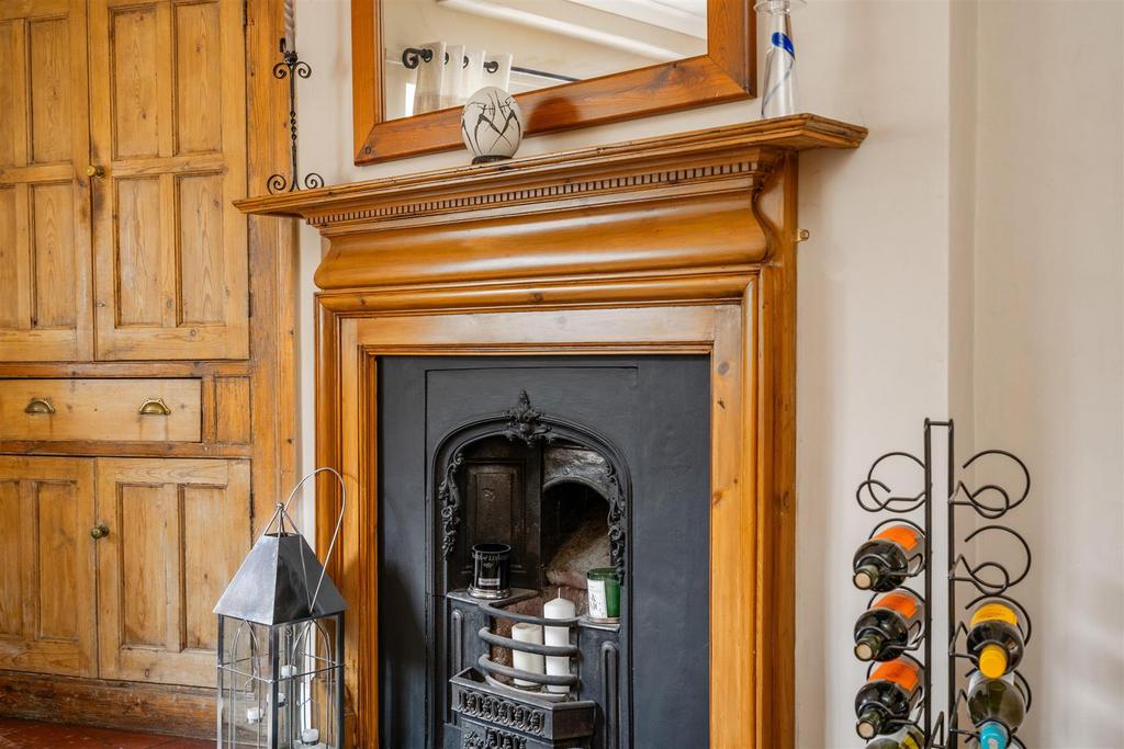34 Hampton Lane 26.jpg