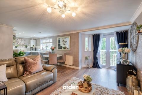 2 bedroom flat for sale, Evesham Road, New Coppice Court, B97