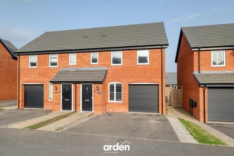 3 bedroom semi-detached house for sale, Hawling Street, Redditch, B97