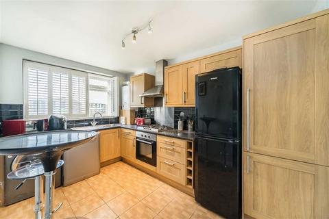 2 bedroom flat for sale, Kings Avenue, London SW4