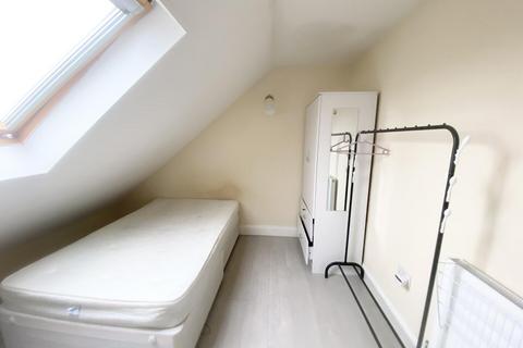 1 bedroom in a house share to rent, Tunnel Avenue, London SE10