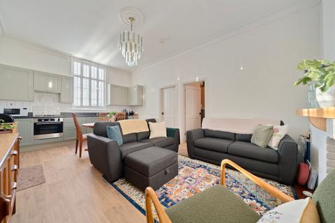 2 bedroom ground floor flat for sale, Lower Road, Teynham, ME9