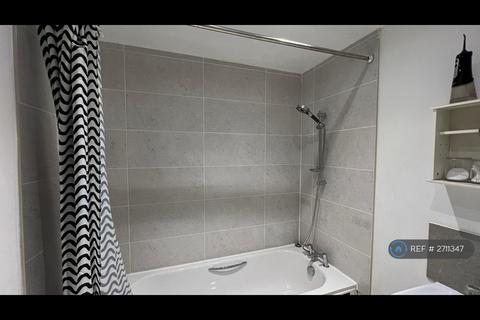 1 bedroom in a house share to rent, Elswick Road, London, SE13