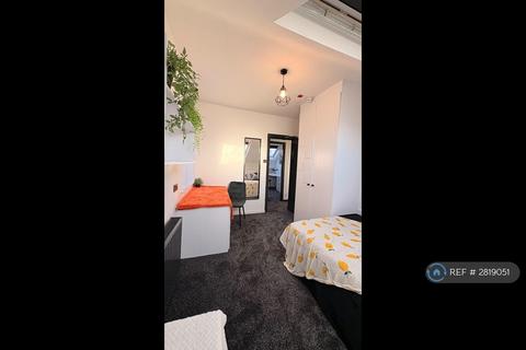 1 bedroom in a house share to rent, Headingley Avenue, Leeds, LS6