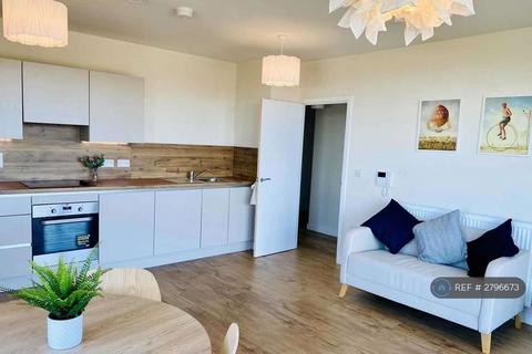 2 bedroom flat to rent, North End Road, London, HA9