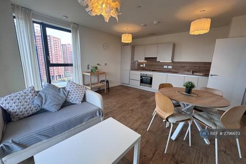 2 bedroom flat to rent, North End Road, London, HA9