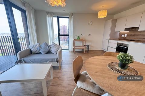 2 bedroom flat to rent, North End Road, London, HA9
