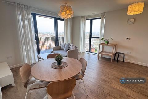 2 bedroom flat to rent, North End Road, London, HA9