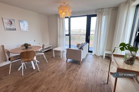 2 bedroom flat to rent, North End Road, London, HA9