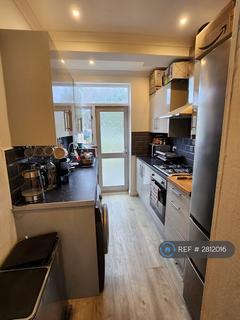 1 bedroom in a house share to rent, Manton Road, London, SE2