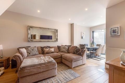 undefined, Hill Crest, Sidcup, DA15