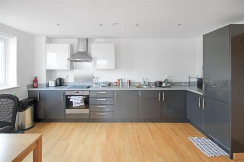 2 bedroom apartment to rent, Keel Point, Ship Wharf, Colchester, CO2 8YS
