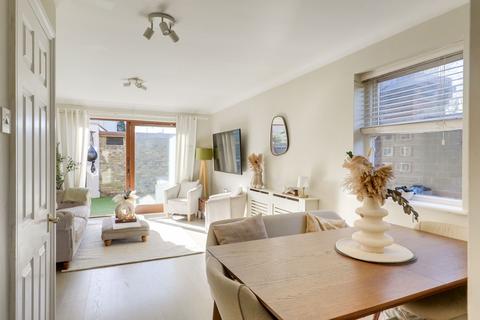 2 bedroom terraced house for sale, Wellmeadow Road, Hither Green, SE13
