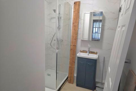 1 bedroom terraced house to rent, Star Street, Ryde PO33