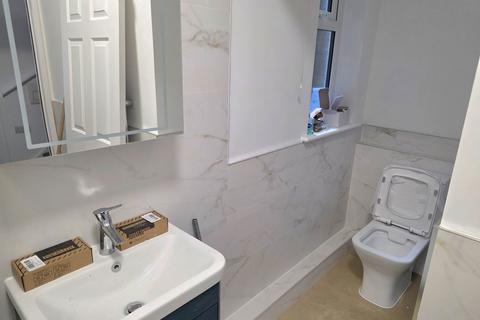 1 bedroom terraced house to rent, Star Street, Ryde PO33
