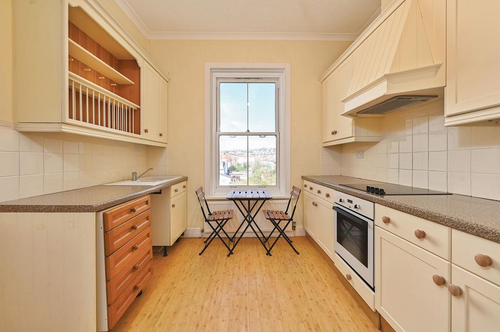 Bedroom/Kitchen