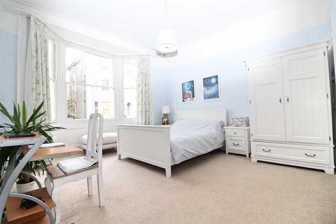 1 bedroom apartment to rent, Hova Villas, Hove