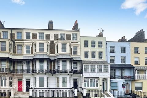 2 bedroom apartment to rent, Paragon Ramsgate CT11