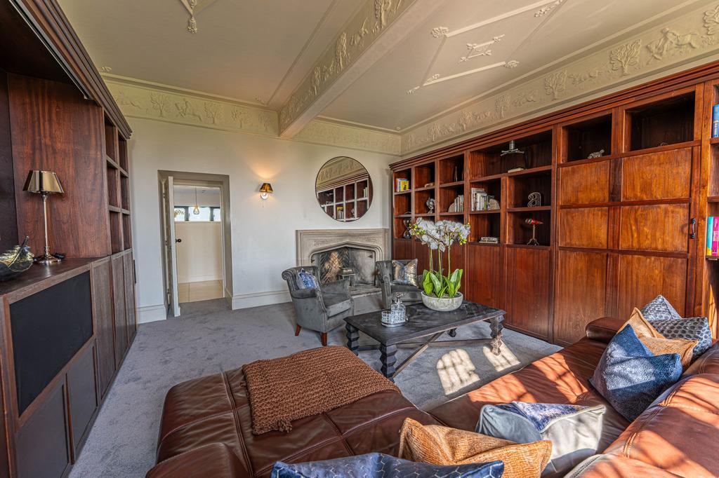 Cinema Room/Libary