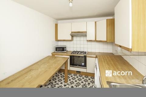 2 bedroom flat to rent, Hanover Park Peckham SE15