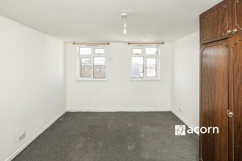 2 bedroom flat to rent, Hanover Park Peckham SE15