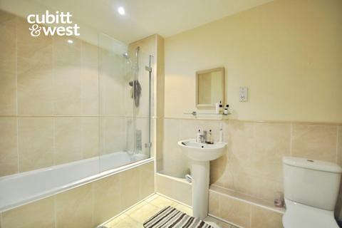 1 bedroom apartment to rent, Langley Park Road Sutton SM2