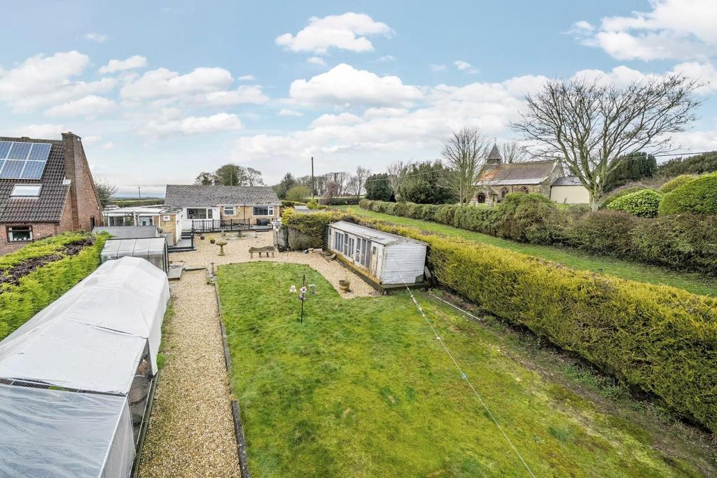 REAR OF THE PROPERTY.jpg