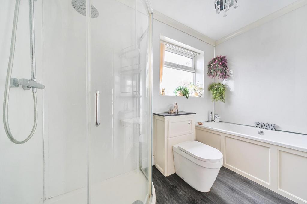 BATH &amp; SHOWER ROOM.jpg