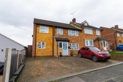 5 bedroom semi-detached house for sale, Godden Road, Snodland