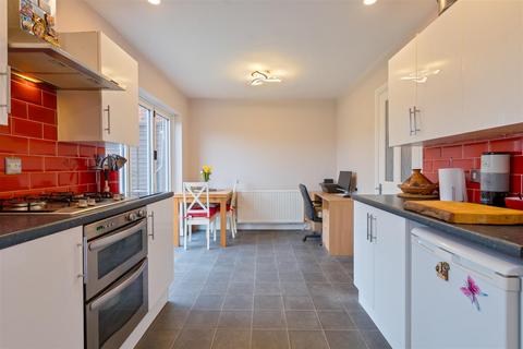 5 bedroom semi-detached house for sale, Godden Road, Snodland