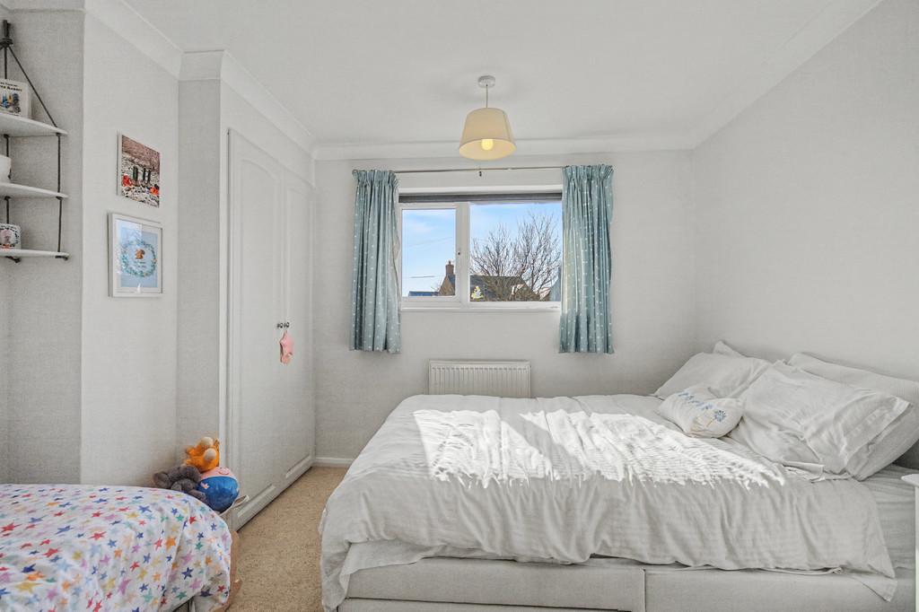 Bedroom 1 - Angle 2