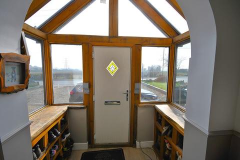 4 bedroom semi-detached house for sale, Melton Road, Doncaster DN5