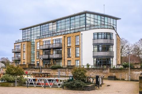 undefined, Point Wharf Lane, Brentford