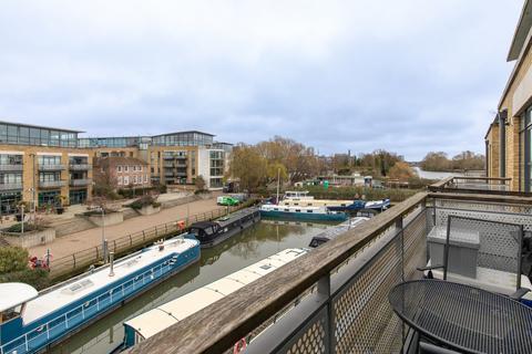 undefined, Point Wharf Lane, Brentford