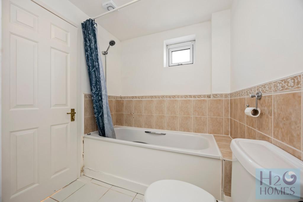 The Strand, Collingwood Court, Flat 69-015