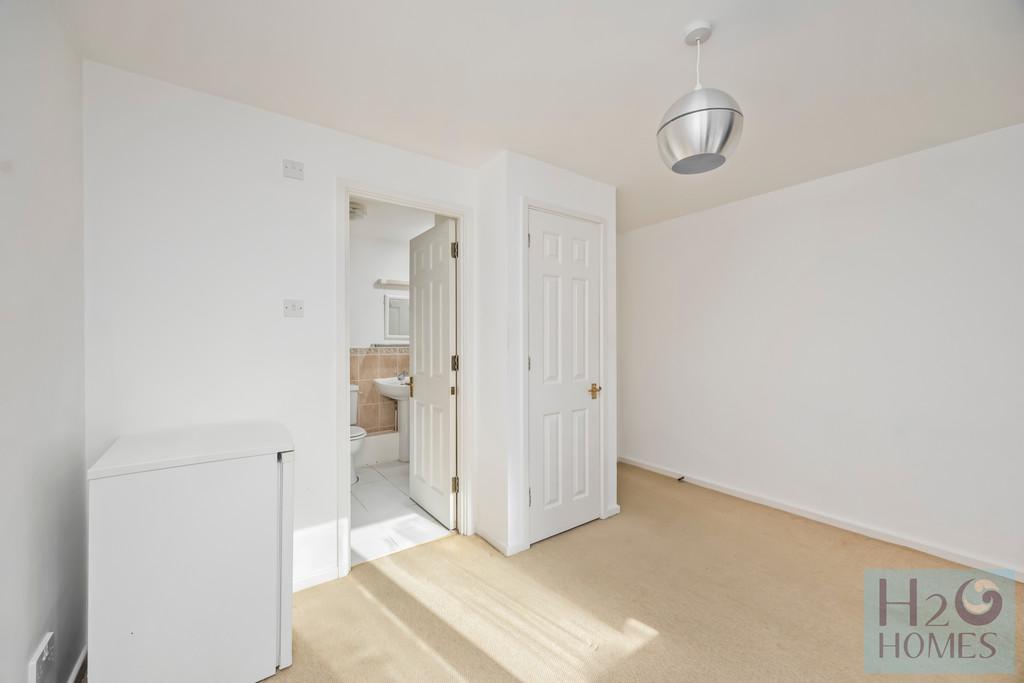 The Strand, Collingwood Court, Flat 69-011
