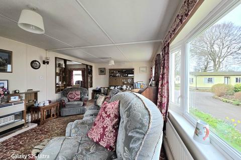 undefined, Hampton Fields, Minchinhampton