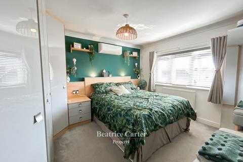 undefined, Holly Walk, Suffolk IP28