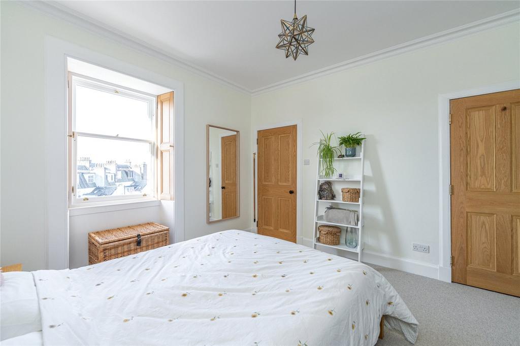 Bedroom 1 Alt