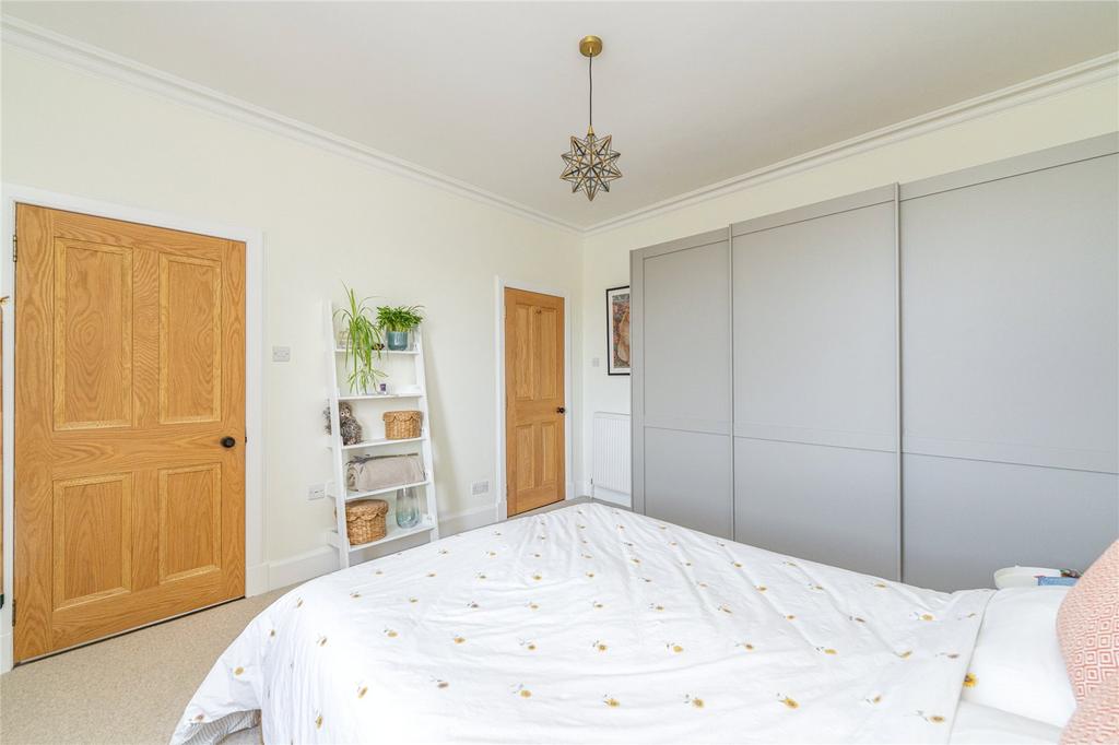 Bedroom 1 Alt