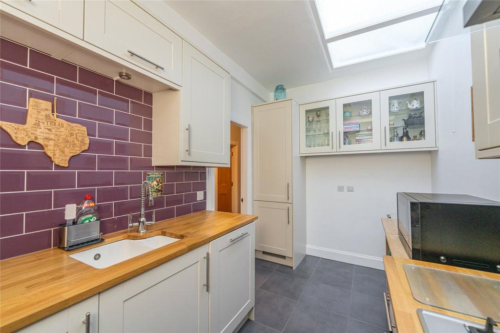 Kitchen Alt